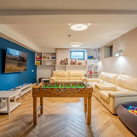 Meteo, Free Parking , Sauna Appartement *